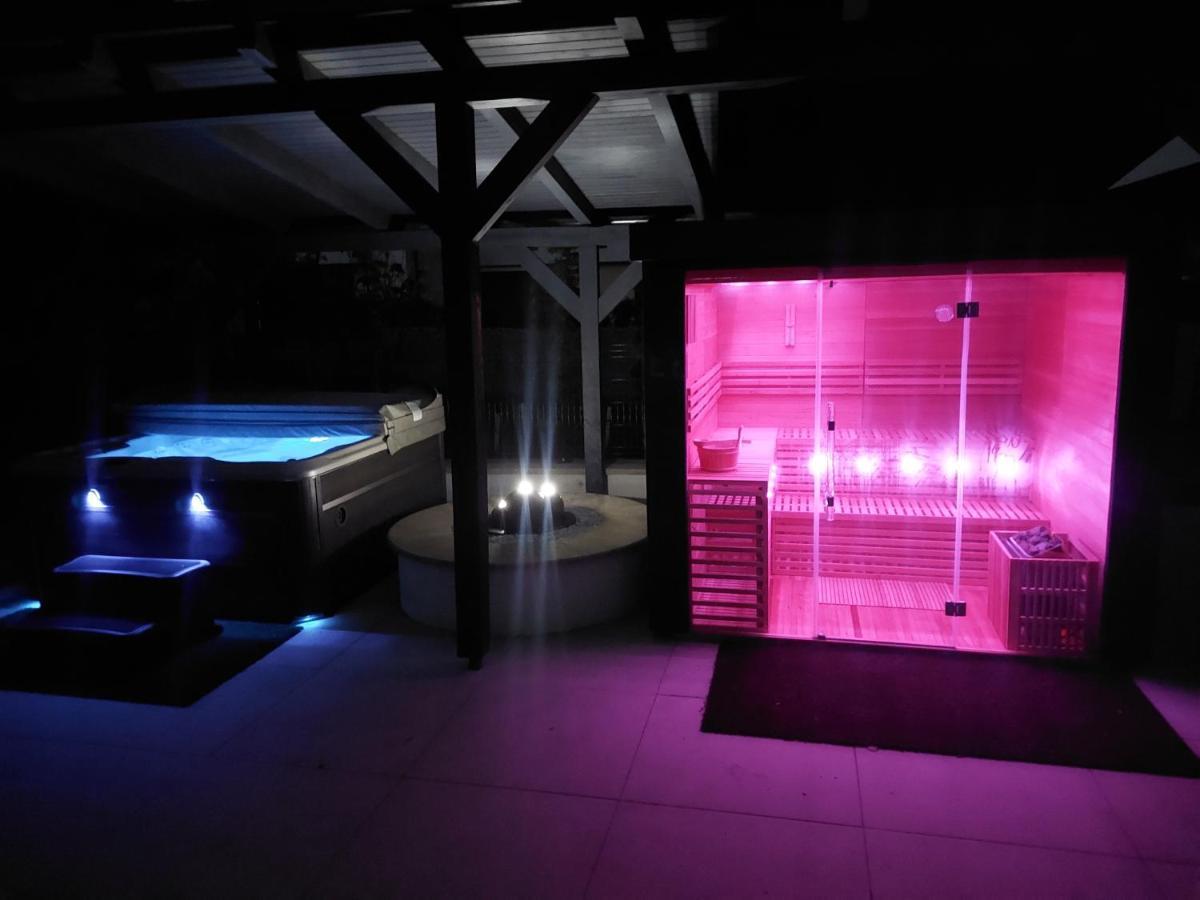 באלאטונפורד Fuege Villa Luxury & Wellness מראה חיצוני תמונה